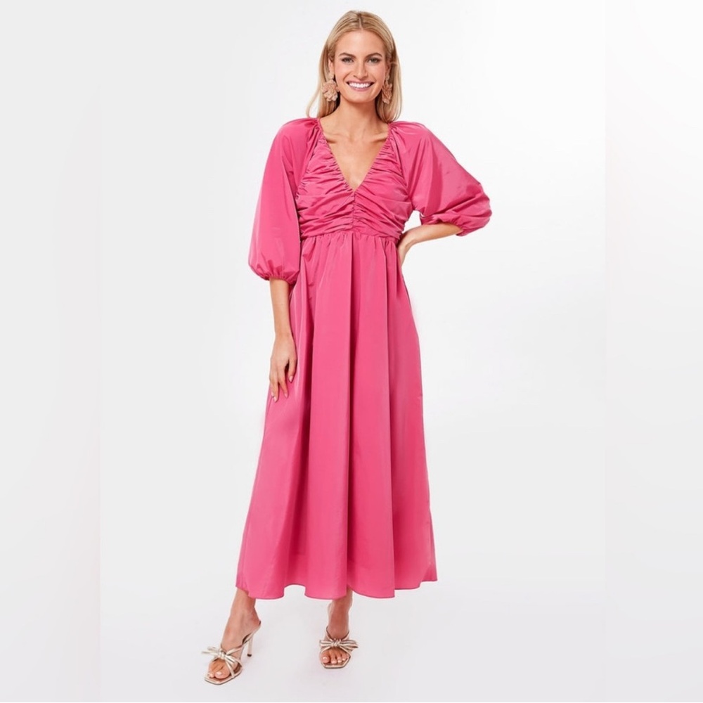 Tuckernuck Hyacinth House Fuschia
Ruched V-Neck Gia Maxi Dress